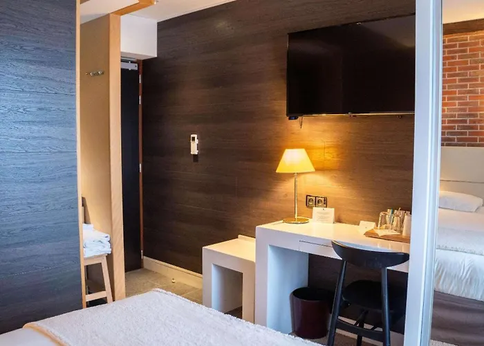 Western De Dieppe 1880 4*